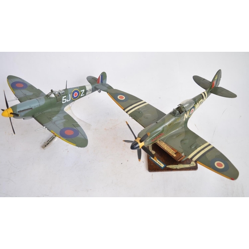 267B - Large collection of built model aircraft, a mix of die-cast and plastic and mostly 1/72 and 1/144. I... 