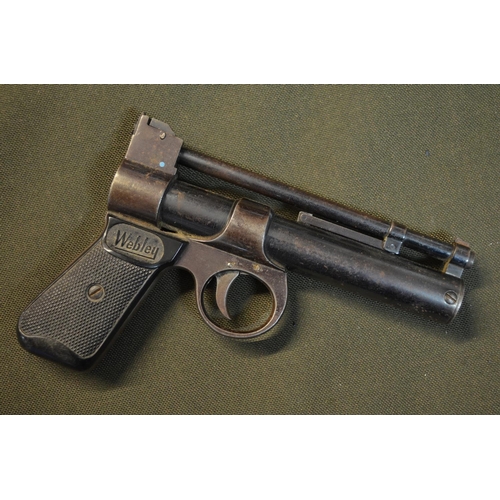 792 - A vintage Webley Junior .177 (4.5mm) over lever action air pistol in working order.