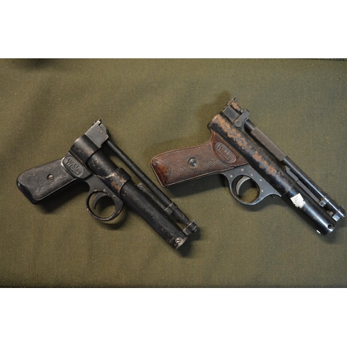 799 - 2 vintage Webley air pistols, both not fullu working/in need of repair:
Webley Junior .177. Compress... 