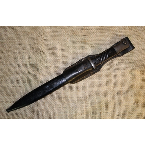 536 - German Mauser bayonet with 9.5