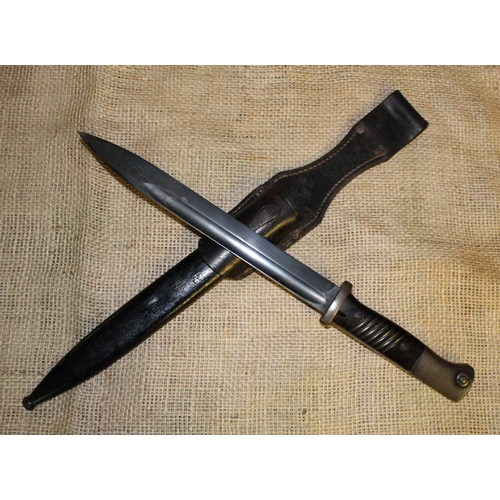 536 - German Mauser bayonet with 9.5