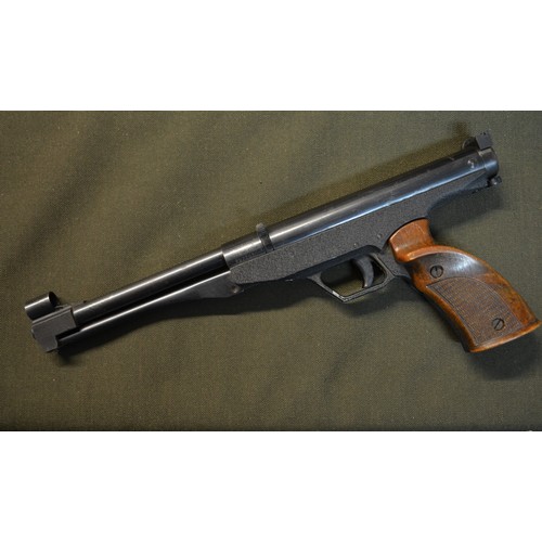 787 - An El Gamo Center .177 (4.5mm) under lever air pistol, full working order. Spanish made, mid 70s, se... 
