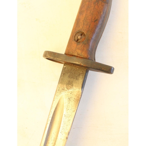 520C - 1907 Enfield Field Bayonet with Scabbard