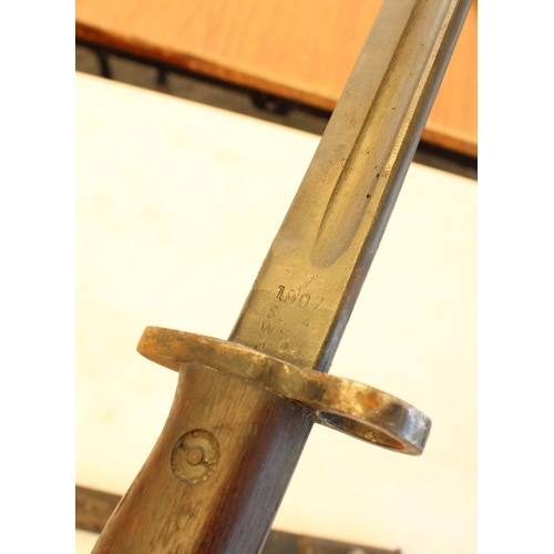 520D - 1907 Enfield Field Bayonet with Scabbard