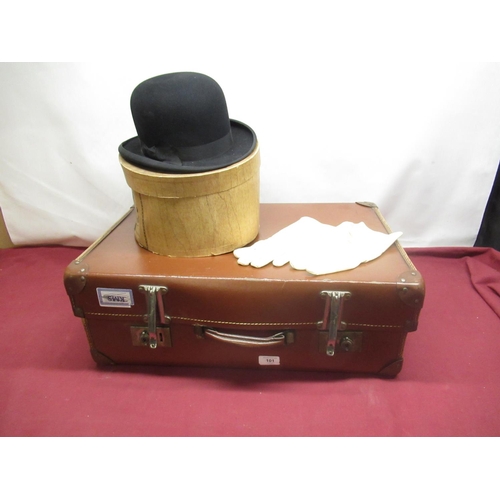 101 - M Calvert 9 Gillygate York, mid C20th bowler hat and hat box, pair of gentleman's white cotton eveni... 