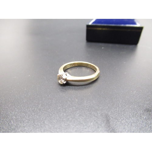 150 - 18ct hallmarked gold single stone diamond ring, stamped 750, size L1/2, 4.3g