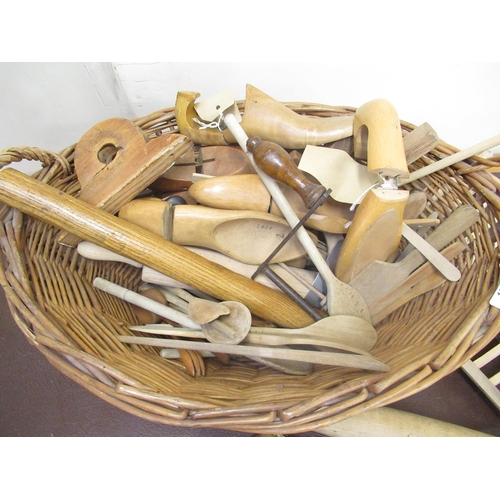 192 - Collection of Vintage and other wooden household items incl. shoe stretchers, rolling pins and other... 