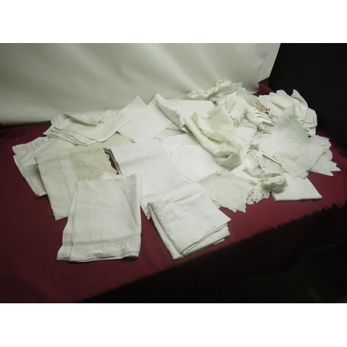 130 - Late C19th/early C20th crochet edged and other white table linen