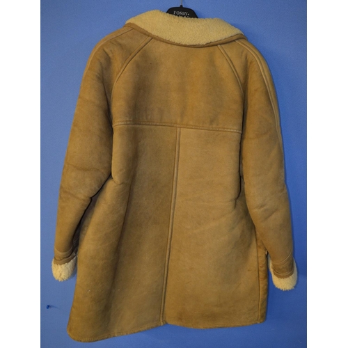 40 - Yorkshire made Daleswear leather/sheepskin jacket. No size, estimate small. Previously worn, very go... 