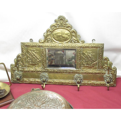 343 - C20th apothecary balance scales on shaped mahogany base with brass pans and a selection of weights, ... 