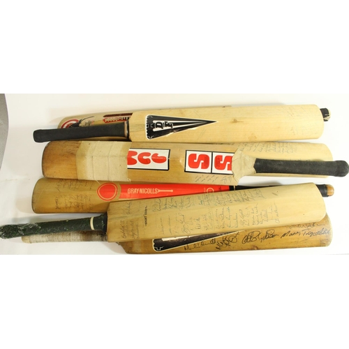 534 - Collection of c1980s signed cricket bats, incl. Sri Lanka and Australia 1981, single bat with multip... 