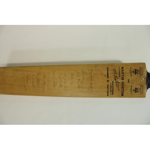 534 - Collection of c1980s signed cricket bats, incl. Sri Lanka and Australia 1981, single bat with multip... 