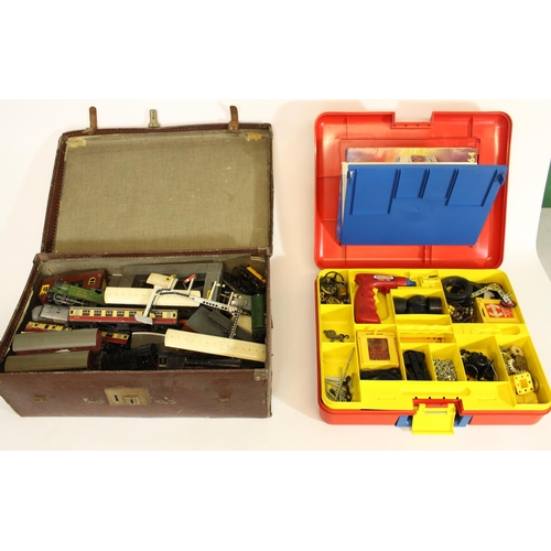 545 - Box of used and played 00 gauge locomotives, rolling stock and models together with a Meccano kit se... 