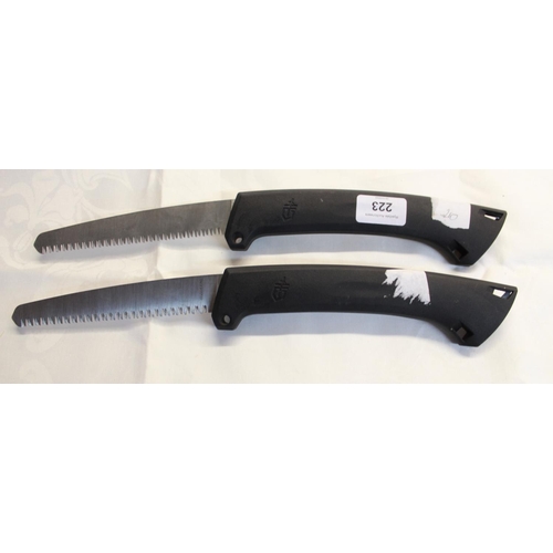 223 - Pair of detractable Gerber pruning saws, blade L17