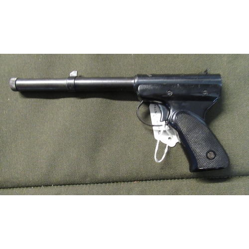 134 - Diana pistol model 2 G2 .177 GAT action air pistol with plastic grips (1963)