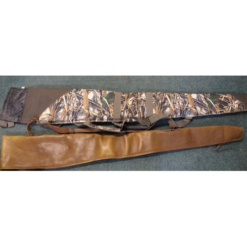 268 - Real tree gun slip with insulated lining, carrying handle and shoulder strap, leather and sheepskin ... 