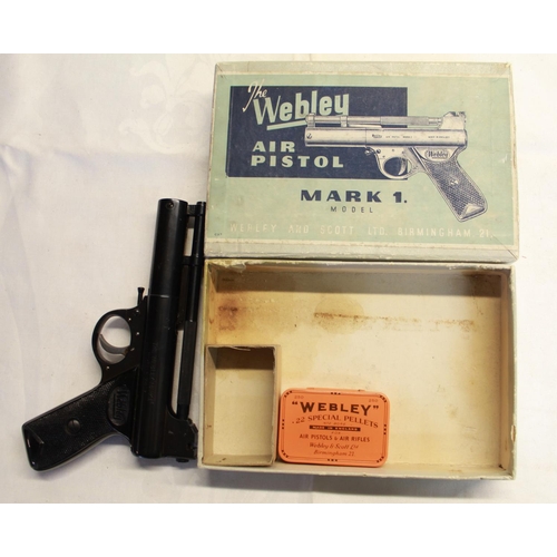 309 - Boxed Webley MK1 over lever air pistol with original pellets SN:657 2.7lb/ft