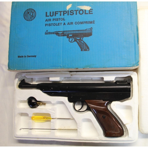 454 - Boxed German made Luftpistole LP3A over leaver .22 air pistol SN:40487 2.75lb/ft