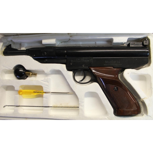 454 - Boxed German made Luftpistole LP3A over leaver .22 air pistol SN:40487 2.75lb/ft