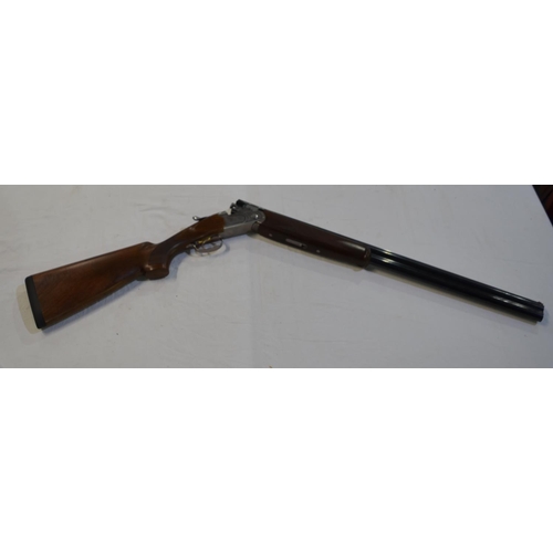 431 - Cased Beretta 686 Silver Pigeon 12 gauge over/under double barrel shot gun. Single trigger with ejec... 