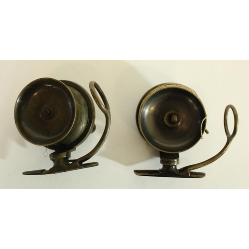 637 - Near pair of Mallochs Patent brass side caster reels