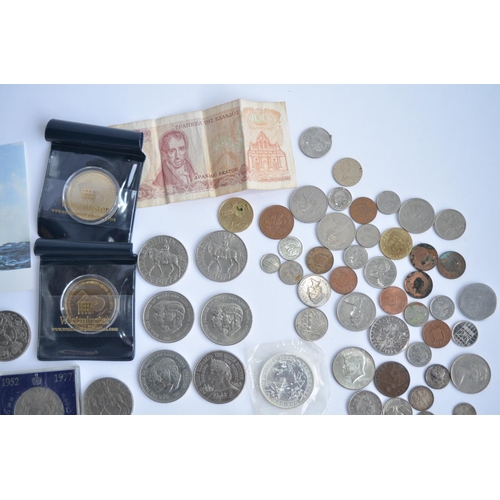 786 - A large collection of coins and commemorative coins including a Britannia fine silver £2 coin from 1... 