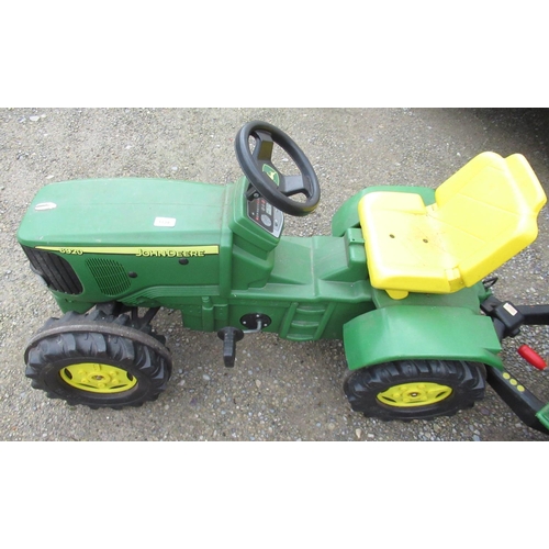 1139 - A child's pedal John Deere tractor, trailer and back hoe