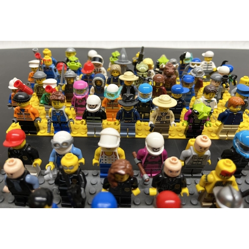 1114 - Collection of 94 mixed Lego figures, most from Lego City