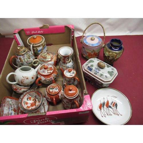 67 - C20th and later Chinese Imari pattern and Satsuma pattern ceramics including teapots, two biscuit ja... 