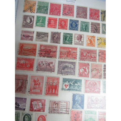 86 - World stamps postal used, in green file