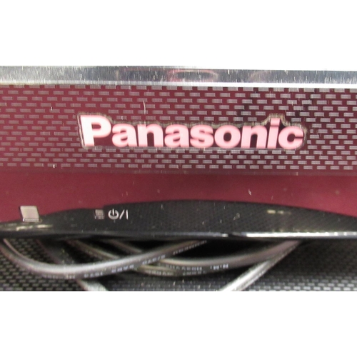 775 - Panasonic TX-L26X20B LCD remote control television