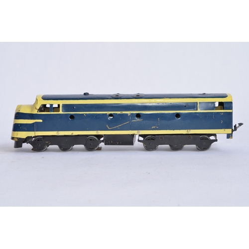 837B - A vintage O gauge electric American style diesel locomotive, possibly repainted.