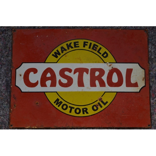 1072 - An enameled steel plate advertising sign for Castrol Wakefield Motor Oil. W45.8xH33.2cm