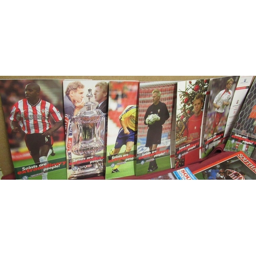 868 - Withdrawn - Southampton FC programmes, 12th Feb.1966 vs Arsenal, 8 from the 1987-88 season, 2 from 1... 