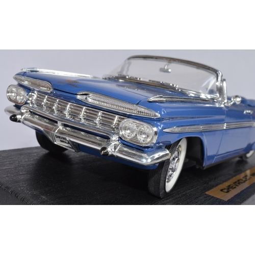 1151 - 3 boxed 1/18 die-cast car model by Road Legends:
1957 Chevrolet Bel Air (cat no 92108)-not attached ... 