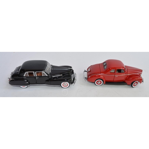 1162 - 2 unboxed 1/24 Danbury Mint die-cast model cars:
1940 Ford Deluxe Coupe and a 1941 Cadillac Fleetwoo... 