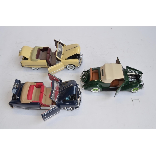 1172 - 3 1/24 die-cast model cars:
Franklin Mint 1936 Ford cabriolet, good condition but wipers detached (i... 