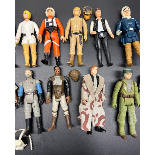 1129 - Star Wars figures inc. C-3PO, R2-D2, Luke Skywalker (X-Wing Pilot), Luke Skywalker (Hoth wear), Han ... 