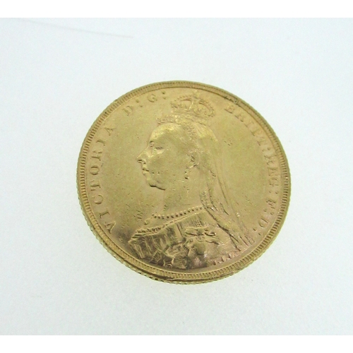 1085 - Queen Victoria gold sovereign, 1890, 8.0g