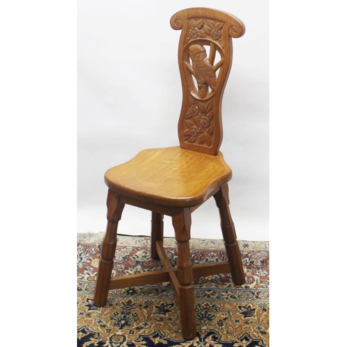 1433 - Brian Haw (former Mouseman carver) Yorkshire Oak - Carved spinning type chair, the back with central... 