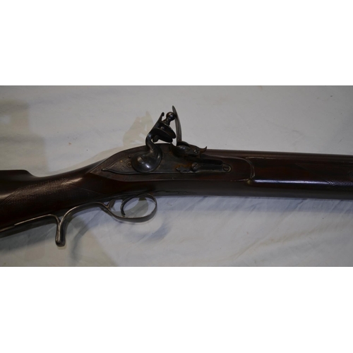 1284 - 4 gauge flintlock punt gun. No visible number, with date stamp London 1801. Barrel length 40'. Overa... 