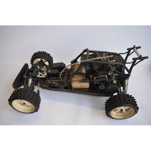 308 - Large FG Marder 1/6 scale 2 stroke petrol powered radio control off road buggy, powered by a Komatsu... 