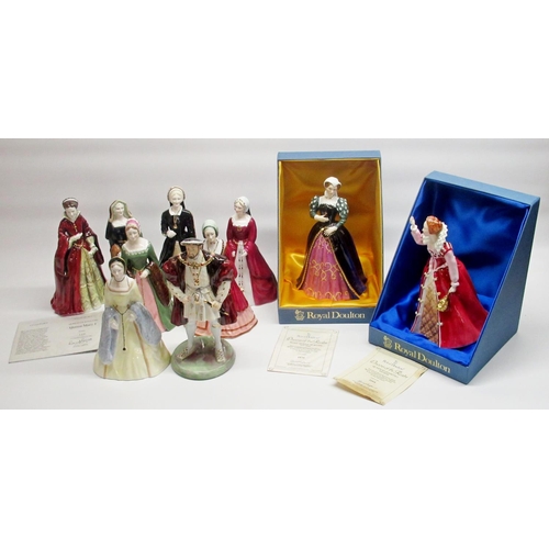 196 - Royal Doulton Queen Elizabeth I HN 3099 No.3664 of 5000 with certificate, Royal Doulton Mary Queen o... 