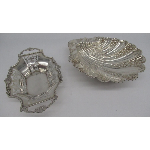 78 - Victorian hallmarked Sterling silver shell shaped dish, on ball feet, by Atkin Brothers, Sheffield, ... 