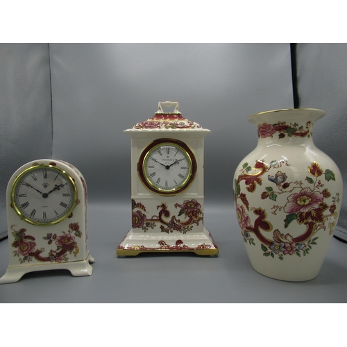 249 - Mason's red Mandalay mantel time piece in the form of C18th bracket clock, H25cm, Mason's red Mandal... 