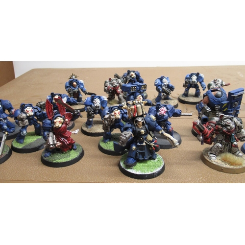 1438 - Warhammer 40k - Collection of painted figurines inc. Ultramarines, Terminators, Militarum Auxilla Bu... 