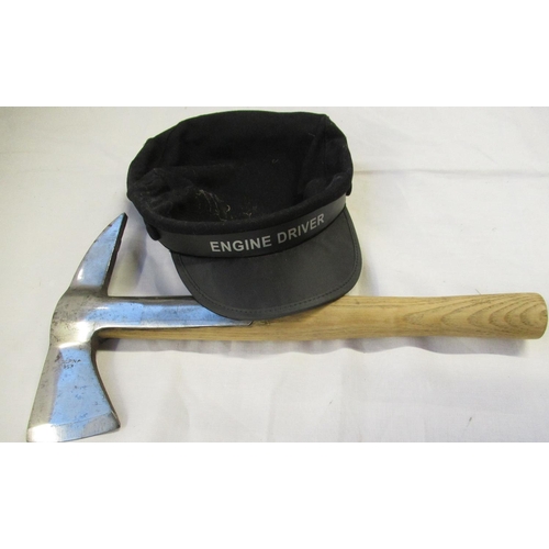 84 - Firemans axe with military arrow V driver's 1953 L38cm engine drivers cap