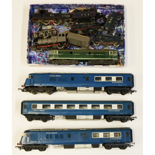 1502 - Tri-ang Blue Pullman unit, comprising of power car, dummy car and coach, kit built brass locomotives