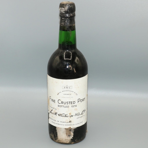 224 - Smith, Woodhouse 1974 Fine Crusted Port, bottled for Harrod's Ltd, London, 750ml