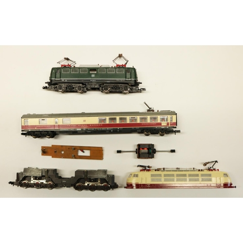 113 - Model railway: Fleischmann Piccolo DB 140 819-4 electric locomotive, Fleischmann Piccolo Trans Europ... 